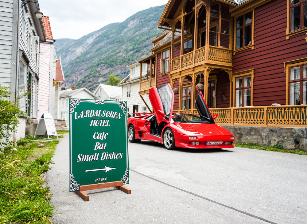 Alfister inntar Lærdal