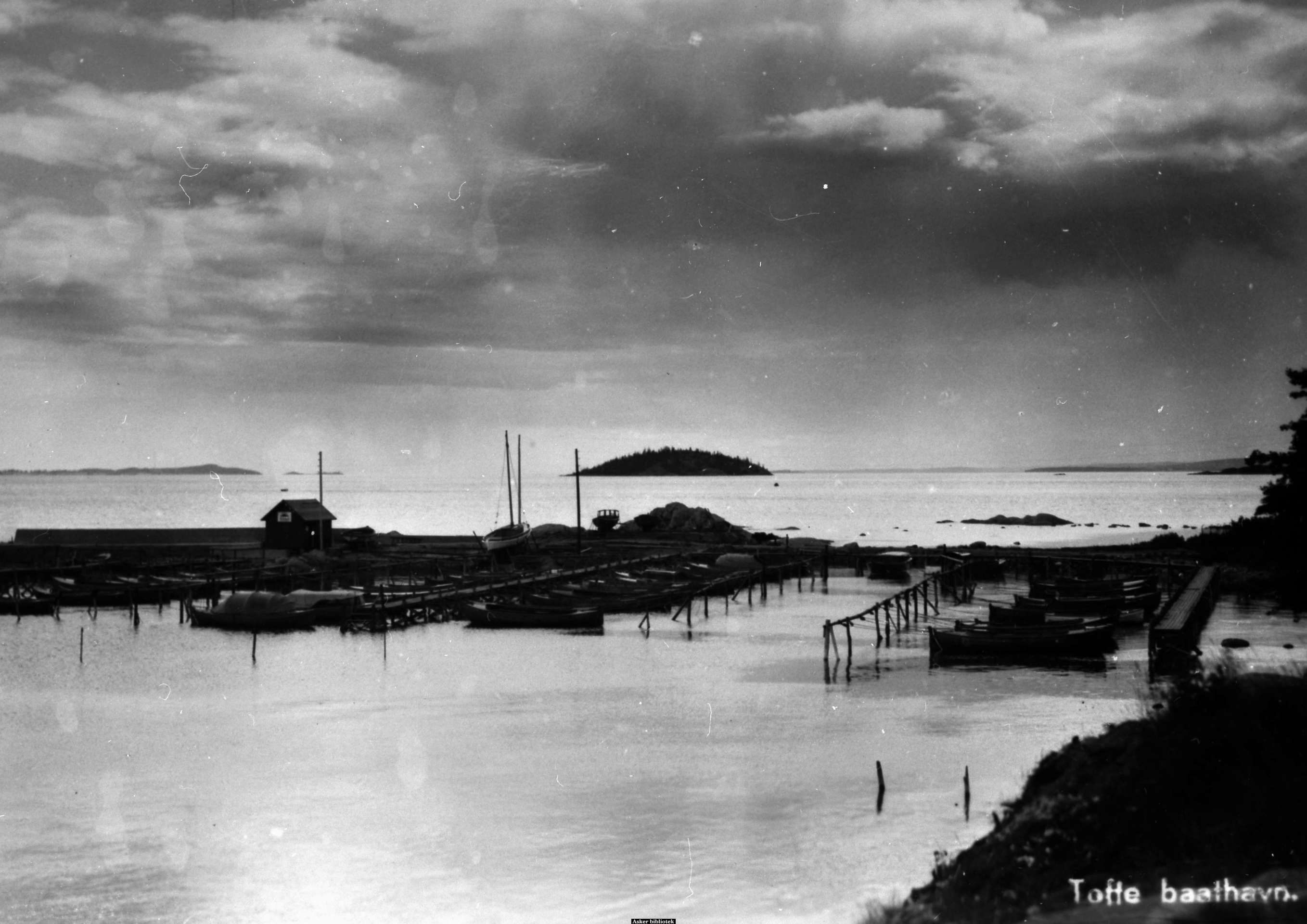 Tofte båthavn 1930.jpg