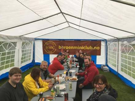 Bergen Mini Club, Vestlandstreff 2017 - ble arrangert 9/11 juni. Årets sted var Vik i Sogn, med kjøretur til Arnafjord hvor båt-tur stå på menyen. Det ble også servert kaffi, is, brus og sveler med hjemmelaget syltetøy :-D 