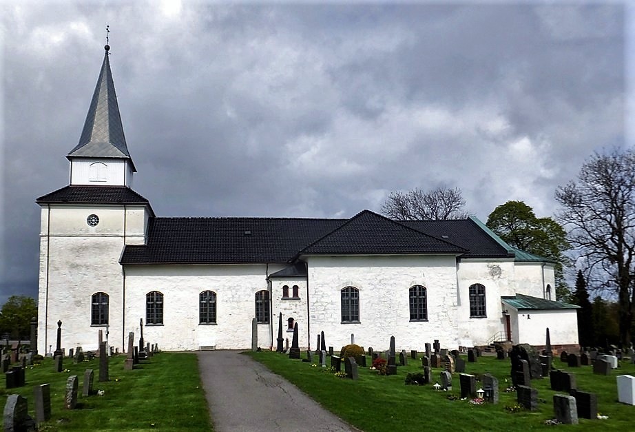 Nøtterøy kirke.JPG
