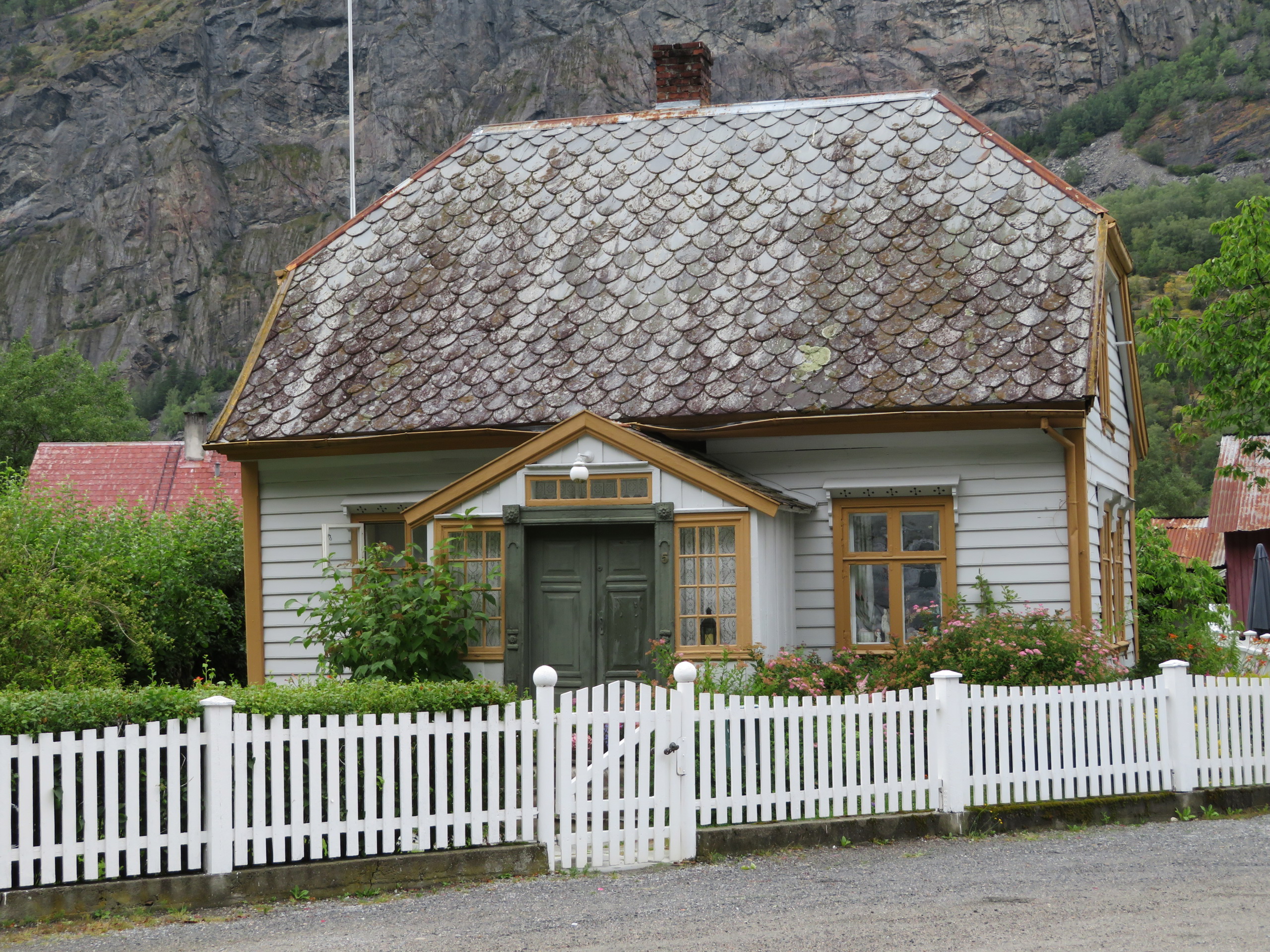 Øyragata i gamle Lærdal (10).JPG