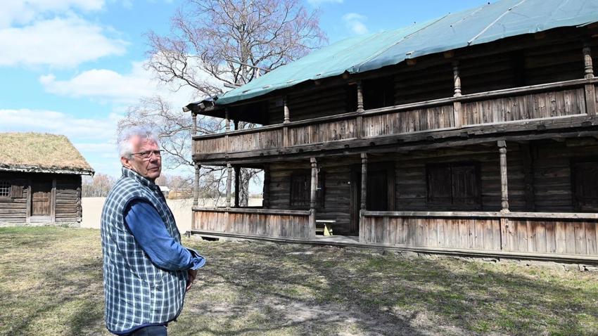 Raumnes skriver om forfallet på Gamle Hvam