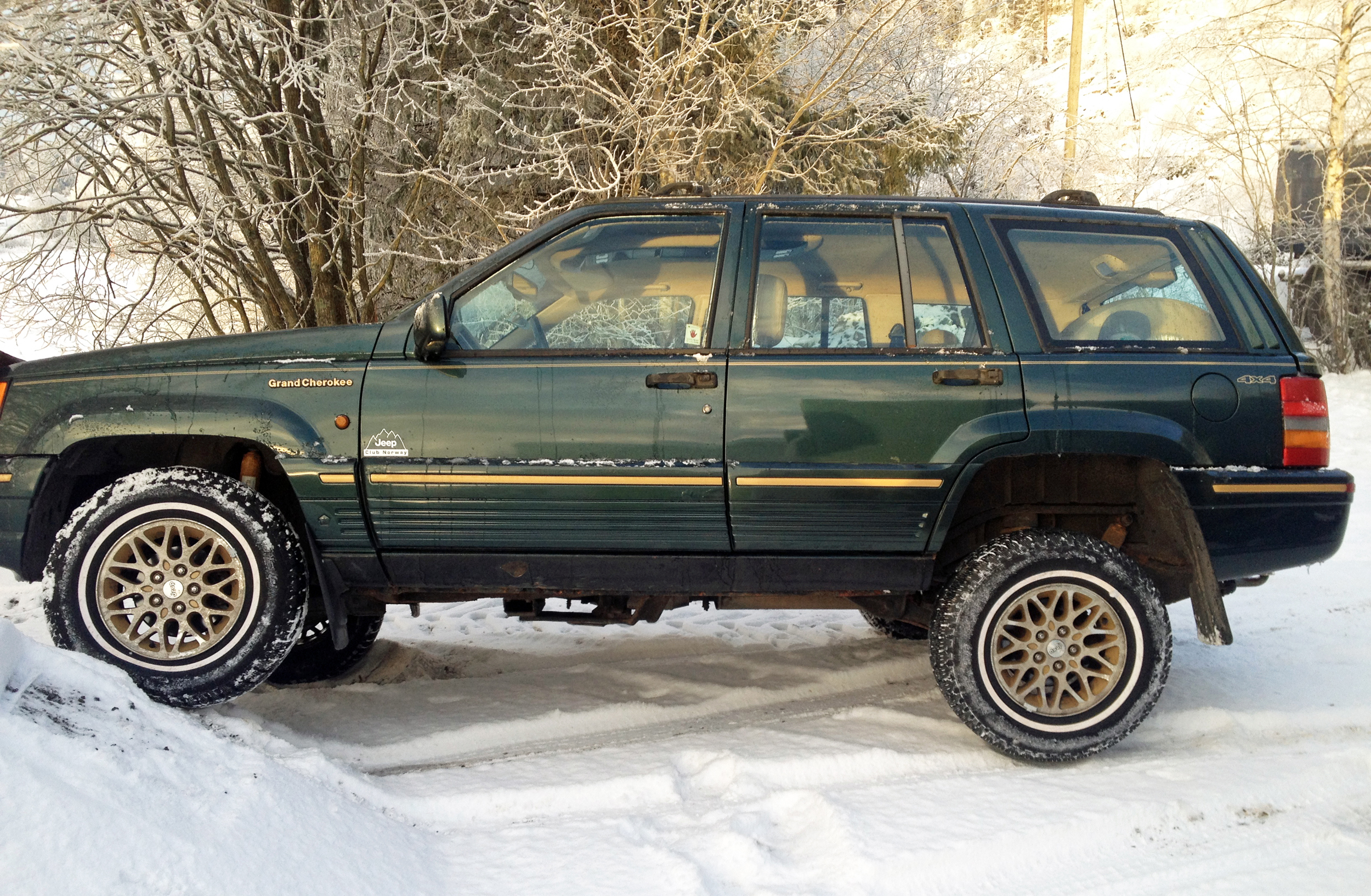 141-1994 Jeep Grand Cherokee 5.2 Litre V8 Limited.