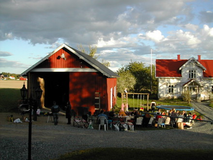 Sommerfest / grillparty for ASCA medlemmer med familie, hjemme hos vårt medlem Jarle Bjørnstad.