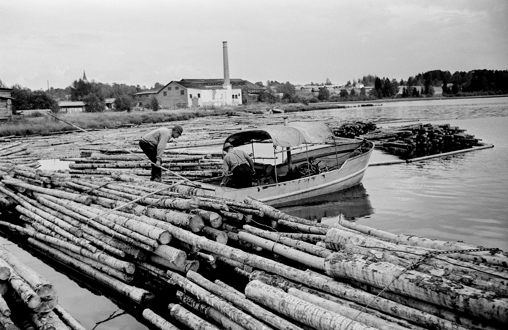 Fløtning i Åkersvika 1968/69