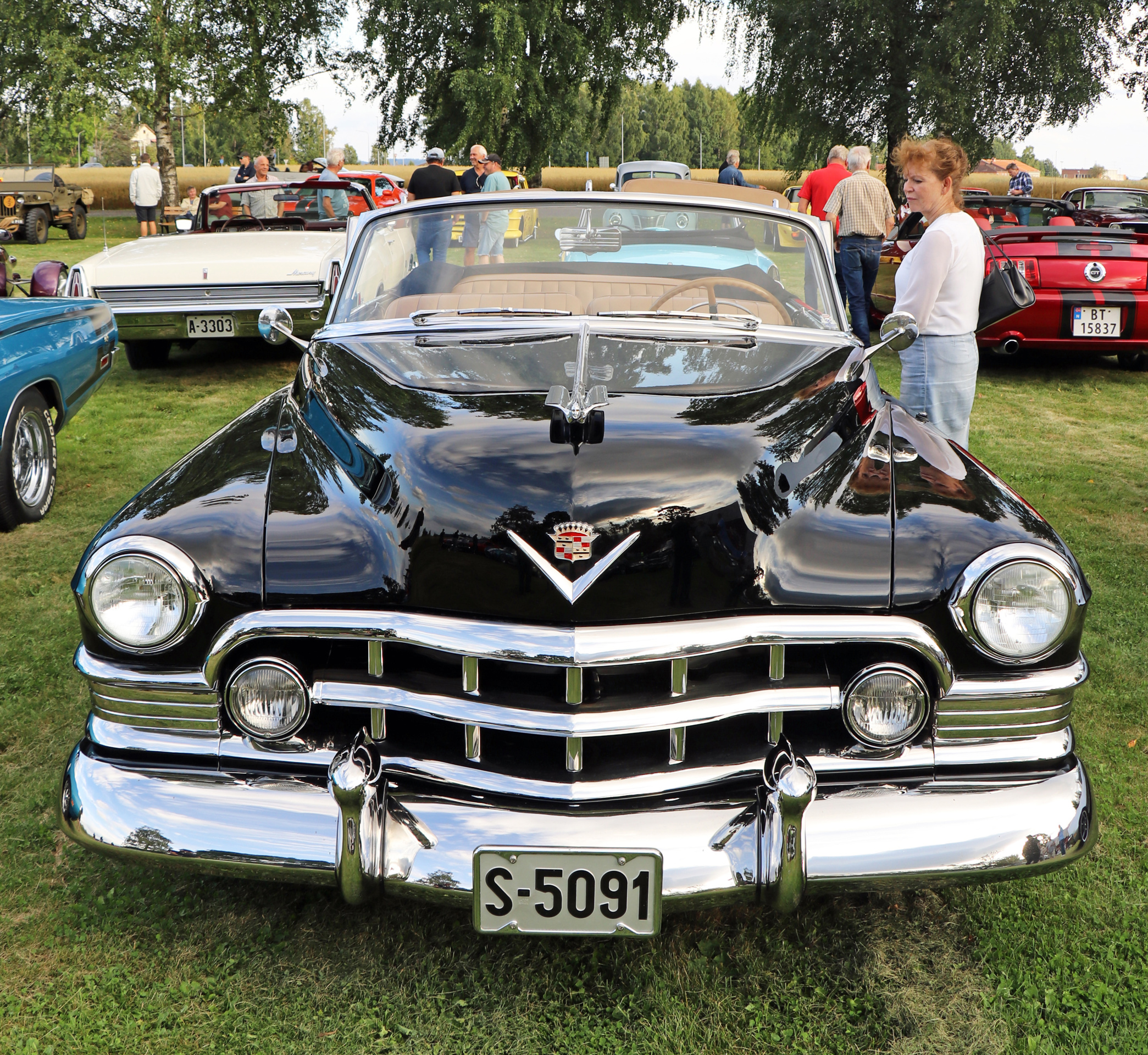 421-1950 Cadillac Series 62 convertible 02. Eier- 