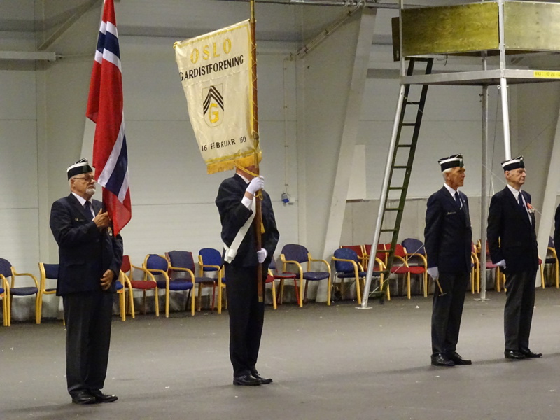 Foreningens fane – historisk foto