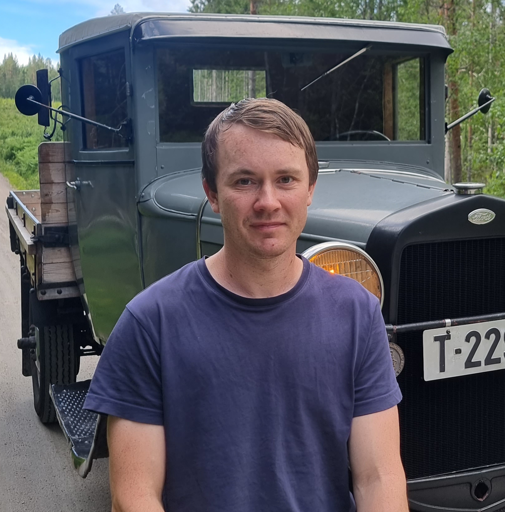 Gøran style=