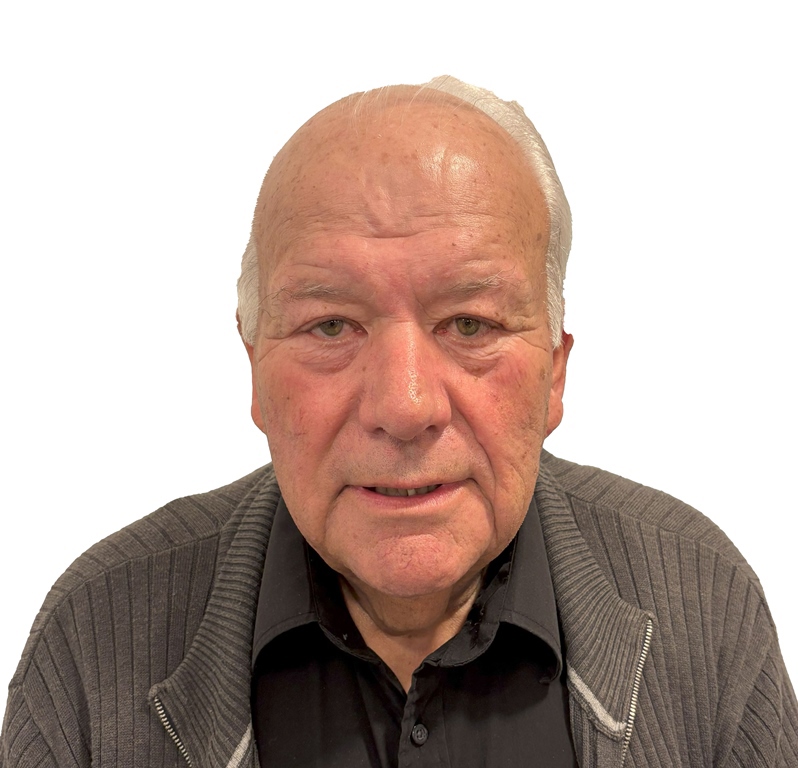 Ivar Moholt style=