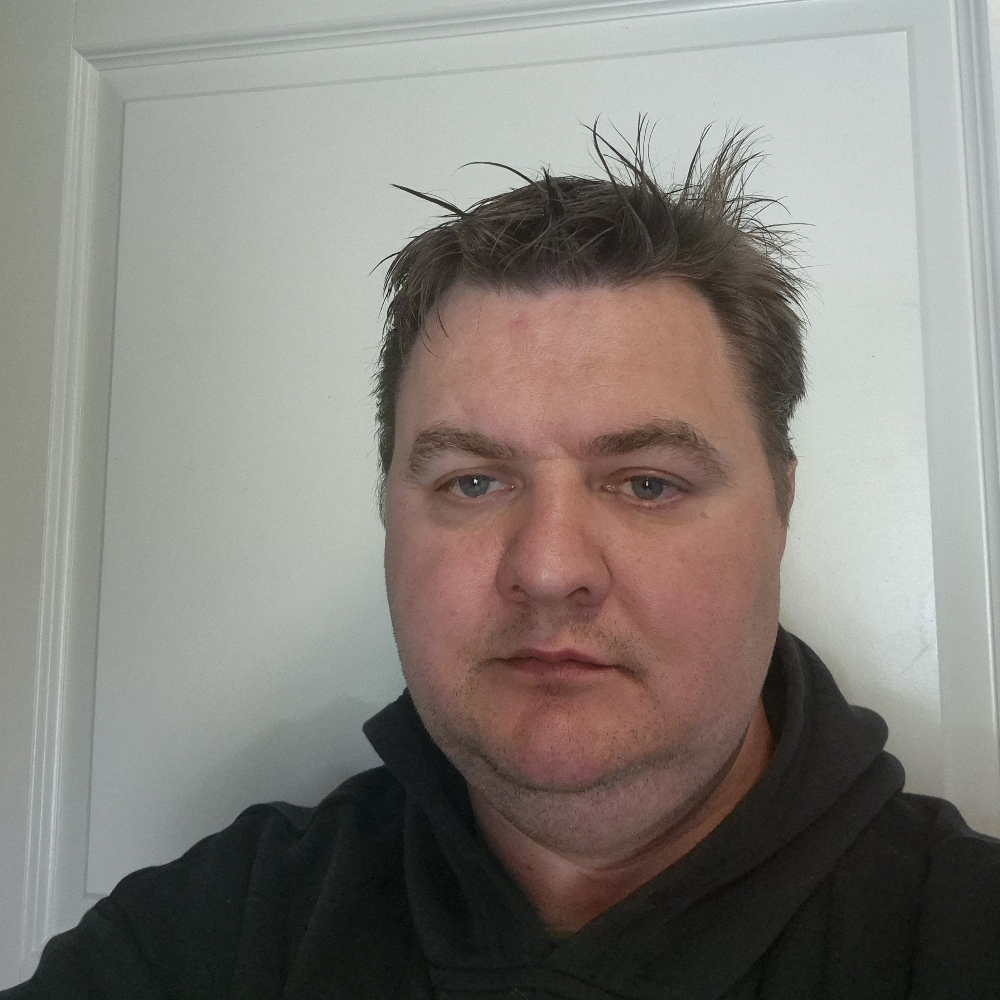 Jostein style=