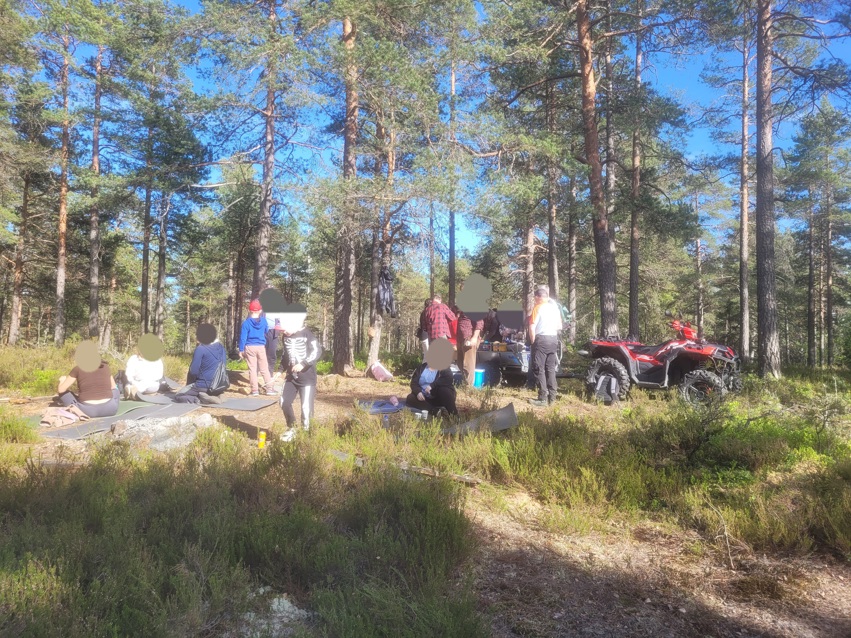 Hobøl varde med mottaket i mai