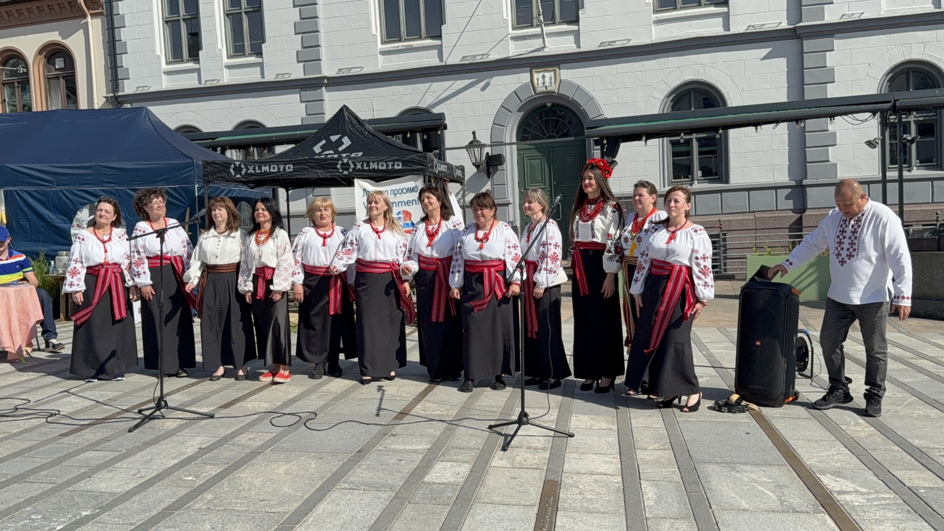 Kor SYNGENDE UKRAINERE i TØNSBERGFEST 2025