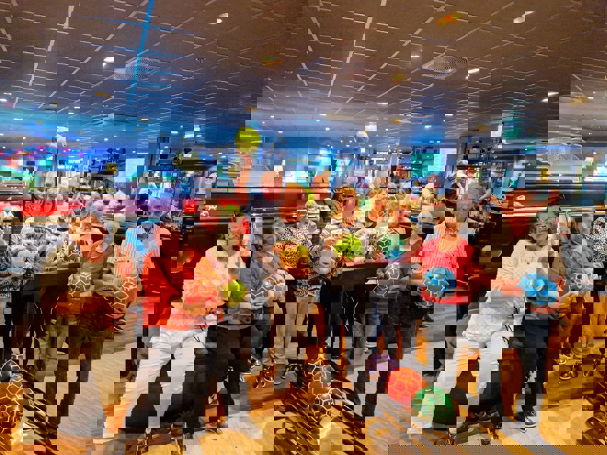  Pensjonistgruppe fra Skien har habowling 