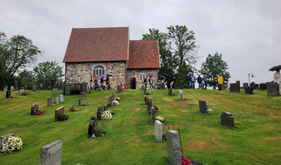 Frogner gamle kirke. Foto: Helge Seiertun.
