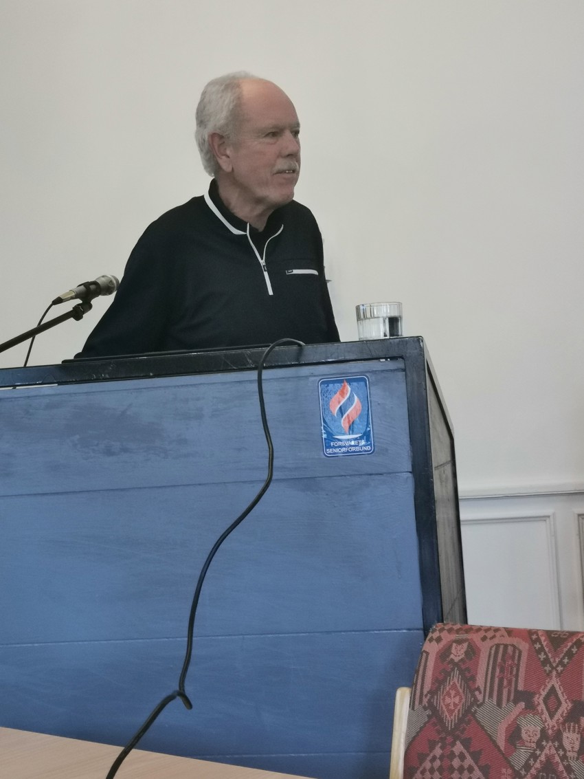 Foredrag flykaptein Odd Haugsbakk om F2-73 21 okt