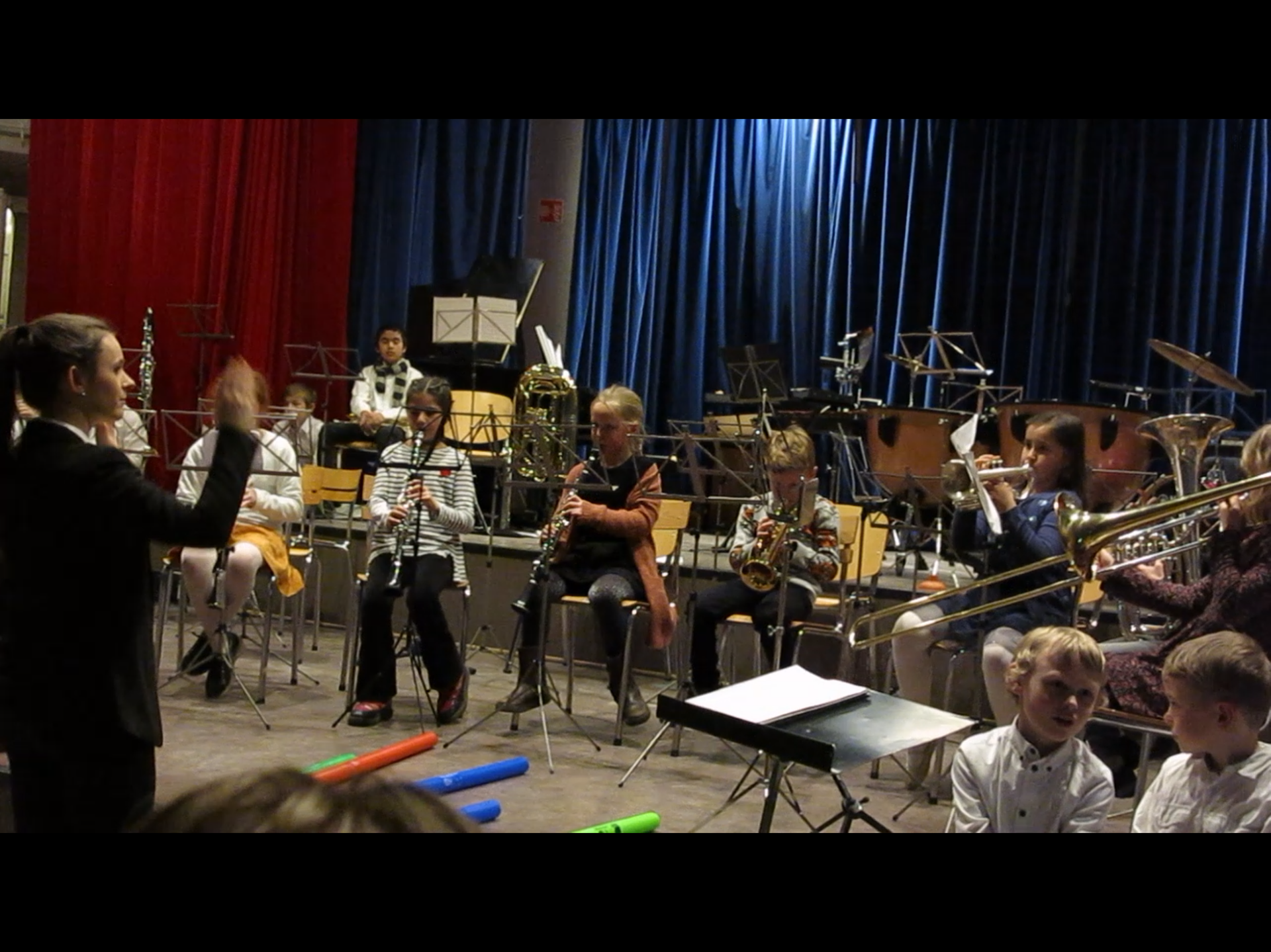 Aspirantene på Maja: We will rock you
