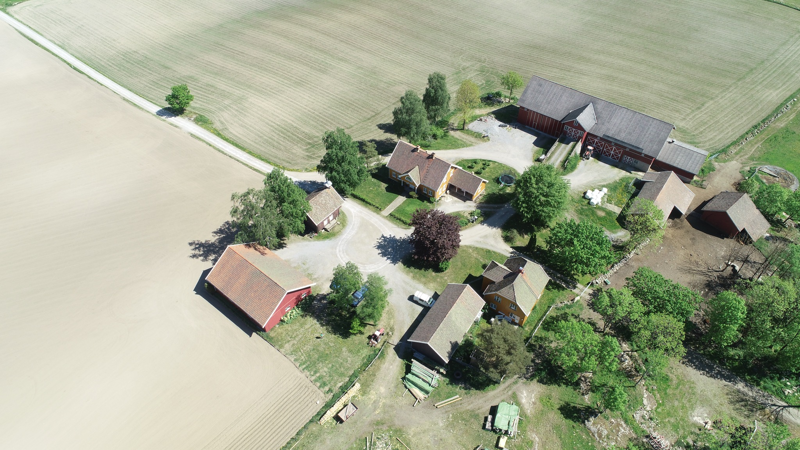 2026.02.25 Skogsarbeid i gamle dager. Dronebilde av Grønstvet. Foto Ski Historielag.