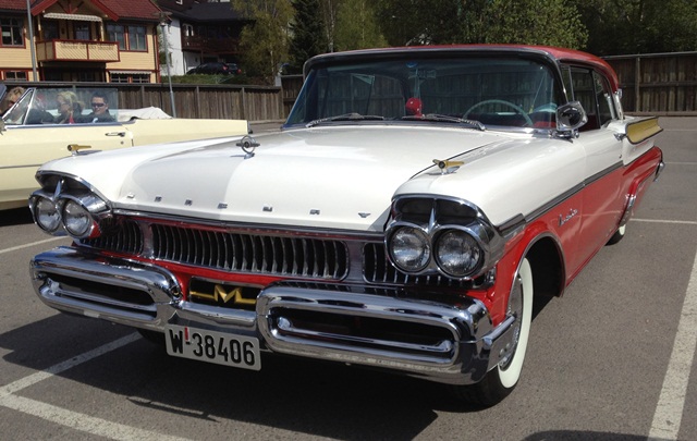 1957 Mercury Turn Pike Cruiser