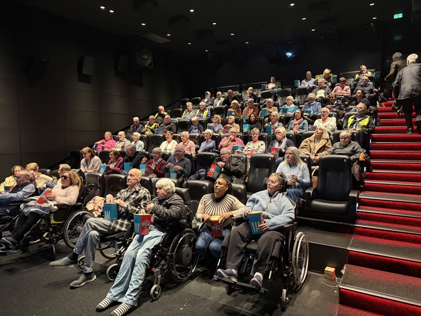 Kino dagen med Øyane Sykehjem