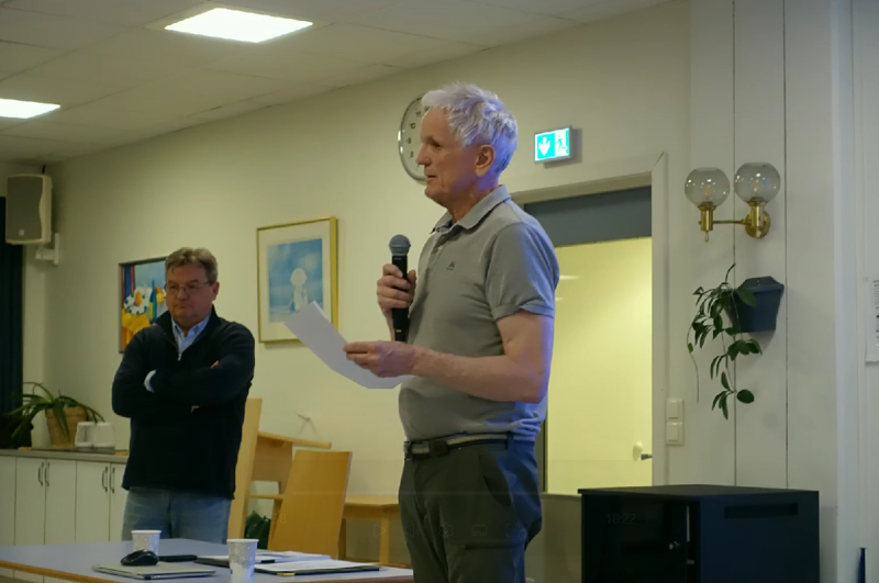 Morten Søvik presenterer bibliotekkomiteen.