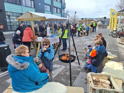 Påskestemning i Moelv sentrum lørdag!