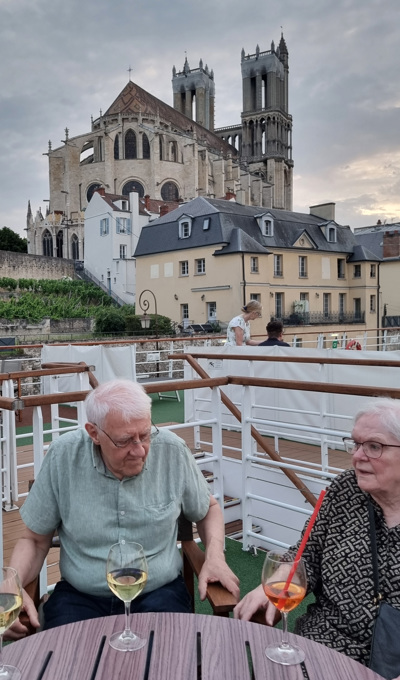 Collégiale Notre-Dame de Mantes-la-Jolie, Yngve og ?