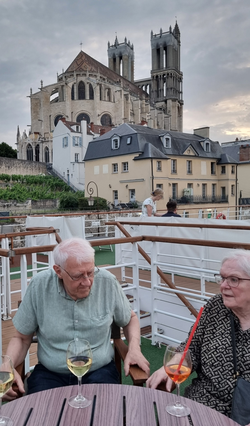 Collégiale Notre-Dame de Mantes-la-Jolie, Yngve og Tove