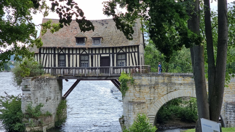 Le Vieux Moulin (Den gamle møllen) fra 1500-tallet