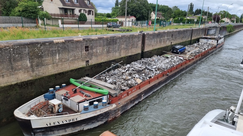 Lekter i Barrage-écluse d'Andrésy.