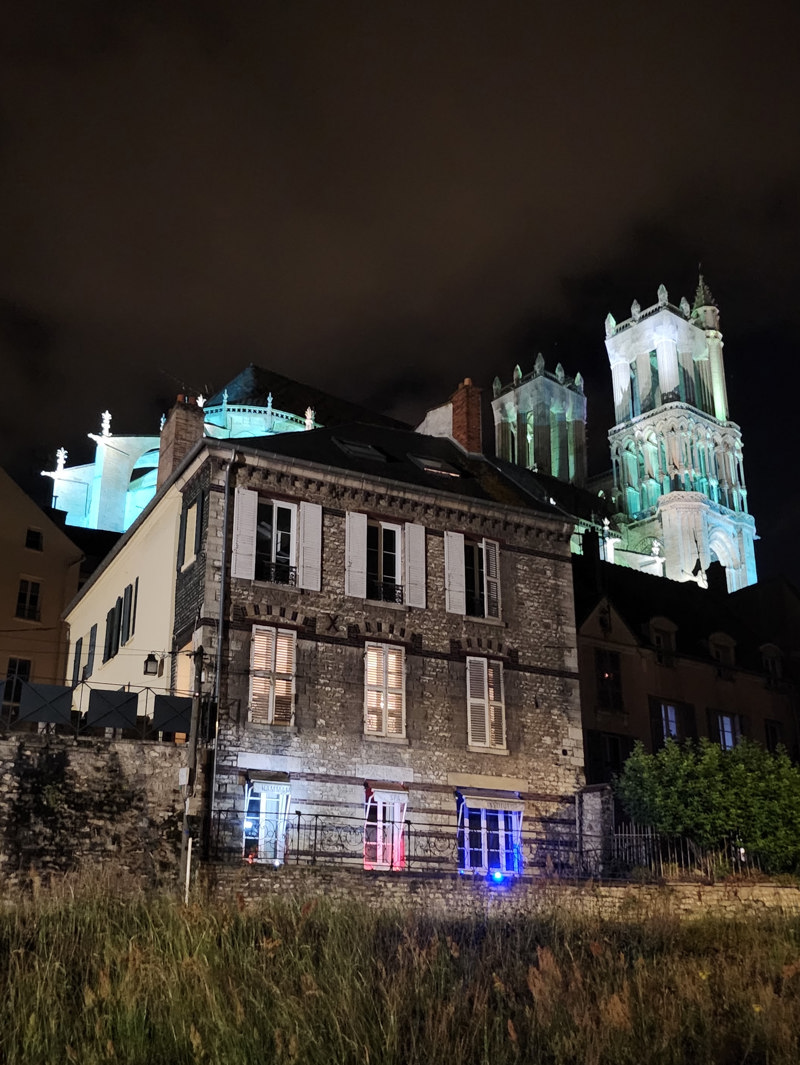 Collégiale Notre-Dame de Mantes-la-Jolie kl. 23.55