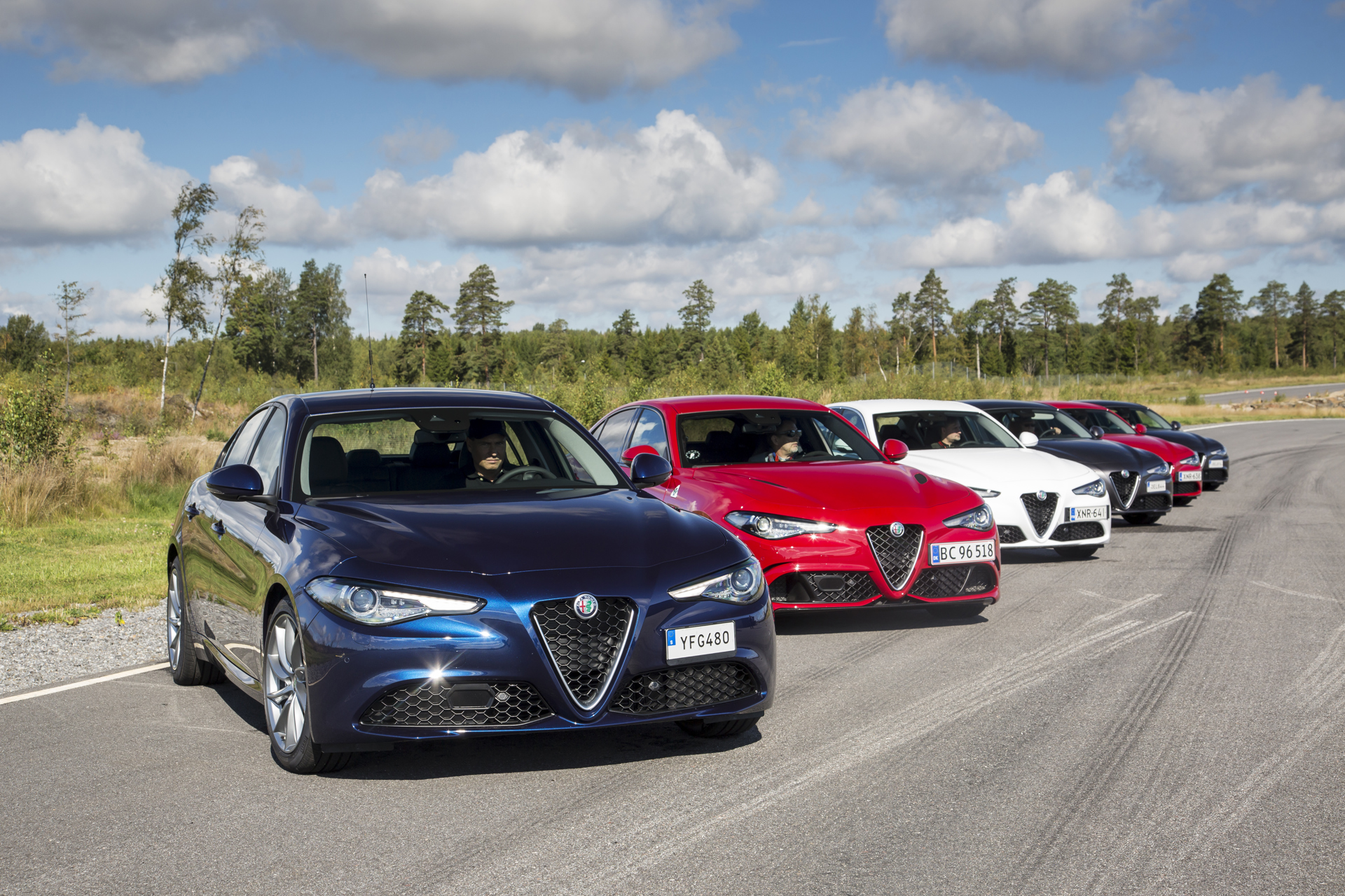 2016_Hassum_alfaromeo_giulia_160823_02.jpg