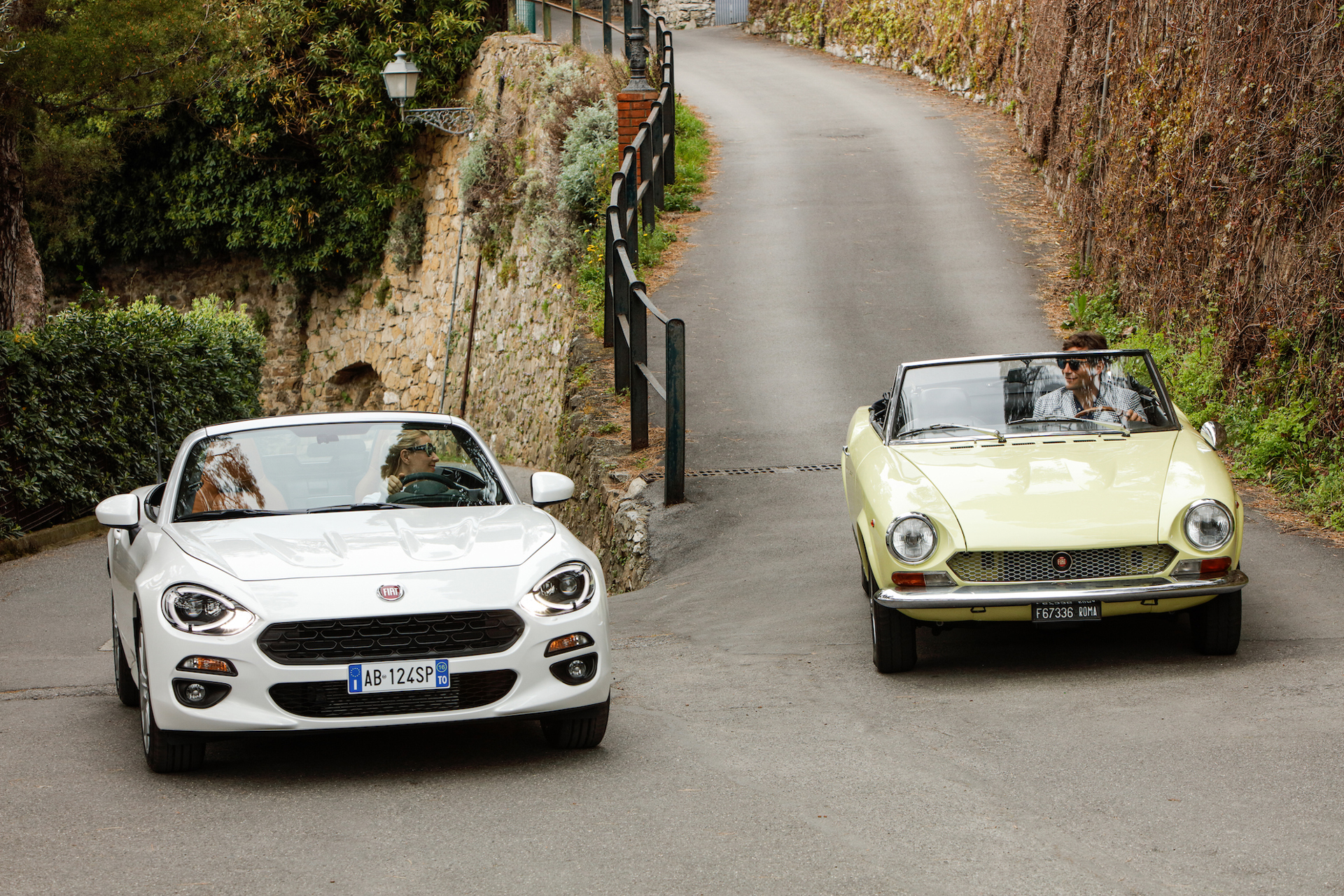 161103_Fiat_124-Spider_03HERLIG-kopi.jpg