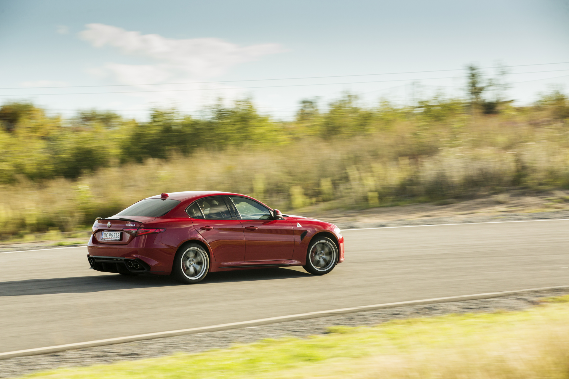 alfaromeo_giulia_q_160823_12.jpg