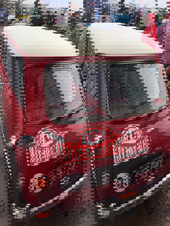 68809553_885726731803378_7957661487009366016_n.jpg