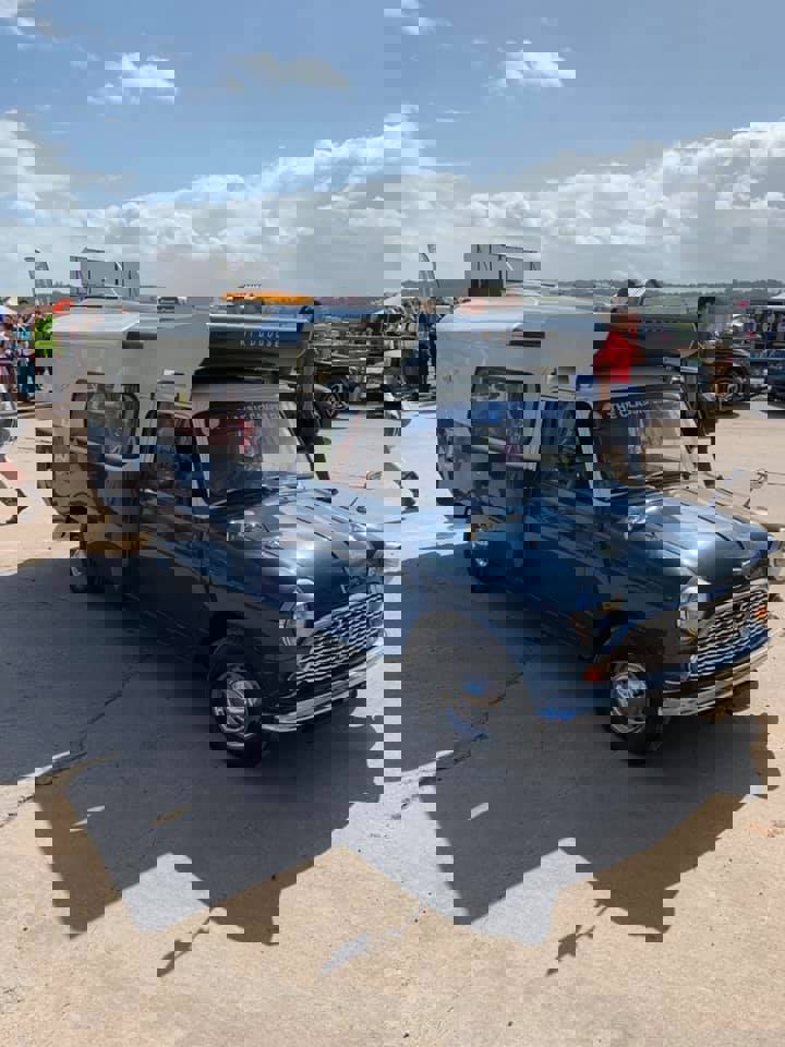 68976492_10162123191870147_2015360880492937216_n.j