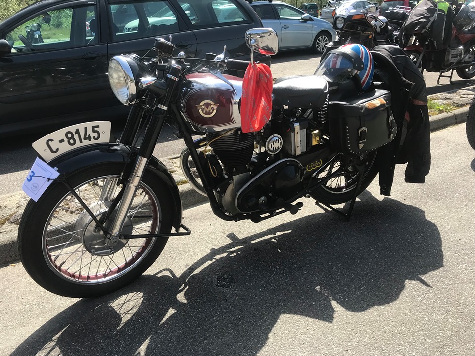 娇嫩的被两根粗大的猛烈的进出男女啪啦啦超猛烈动态图更新视频