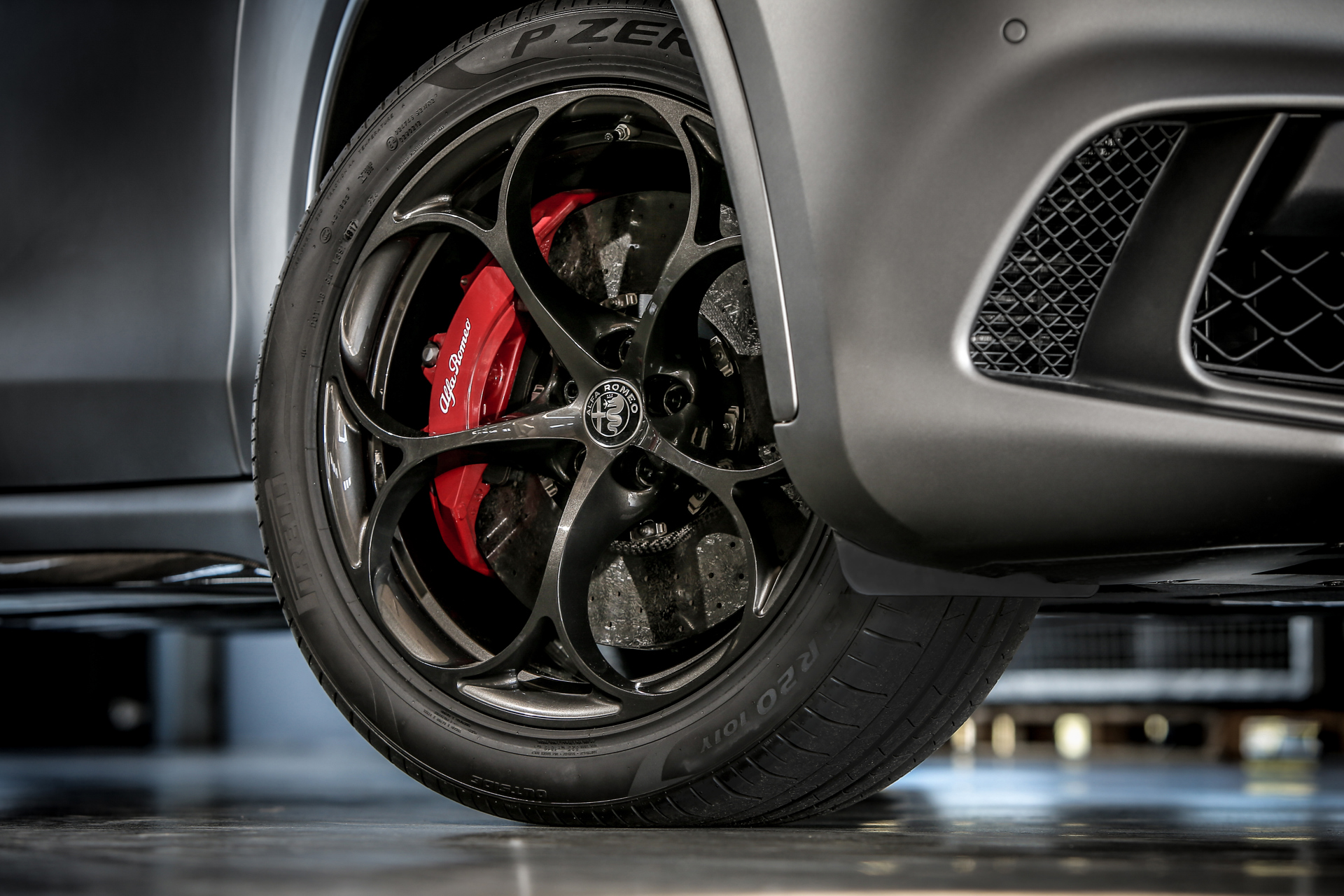 180614_Alfa-Romeo_ORAX2043b.jpg