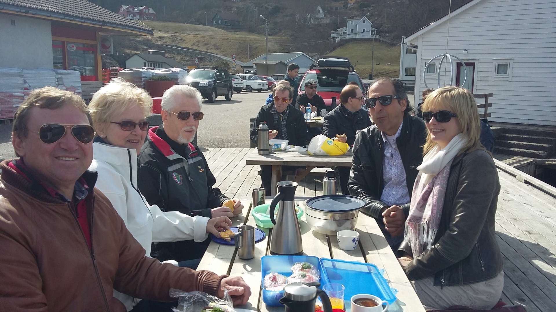 Erik-KARB-Vårtur-160417-lunsj i Tyssebotnen-1.jpg