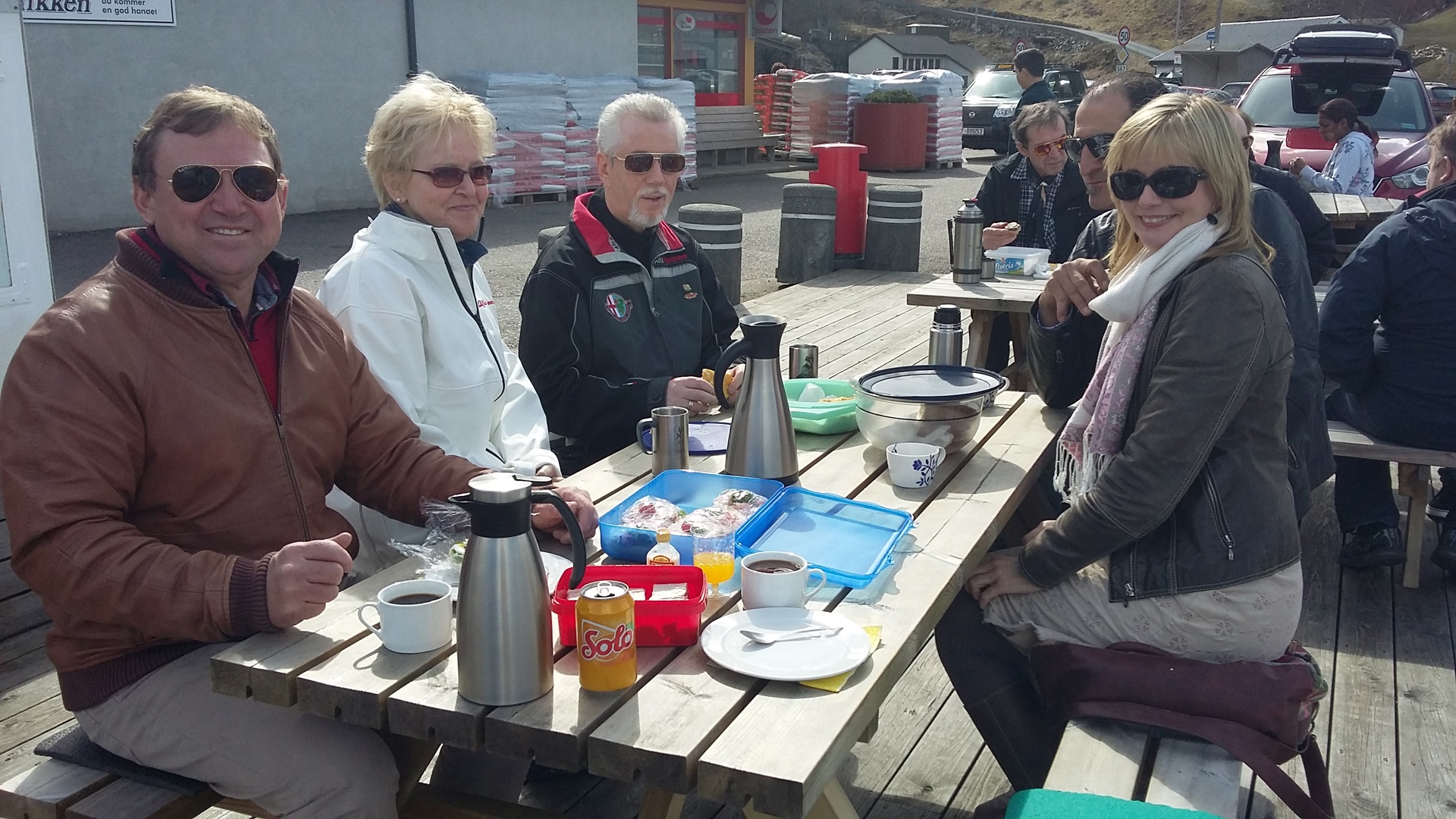 Erik-KARB-Vårtur-160417-lunsj i Tyssebotnen-2.jpg