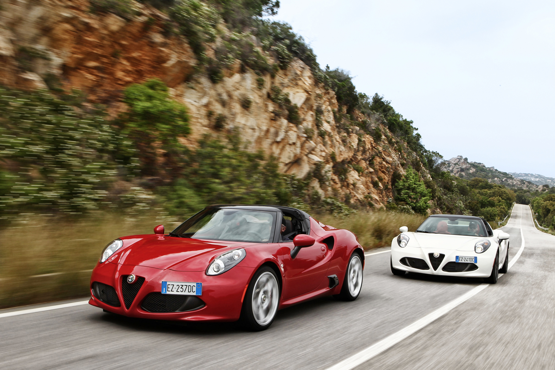 150518_Alfa_Romeo_4C_Spider_02.jpg