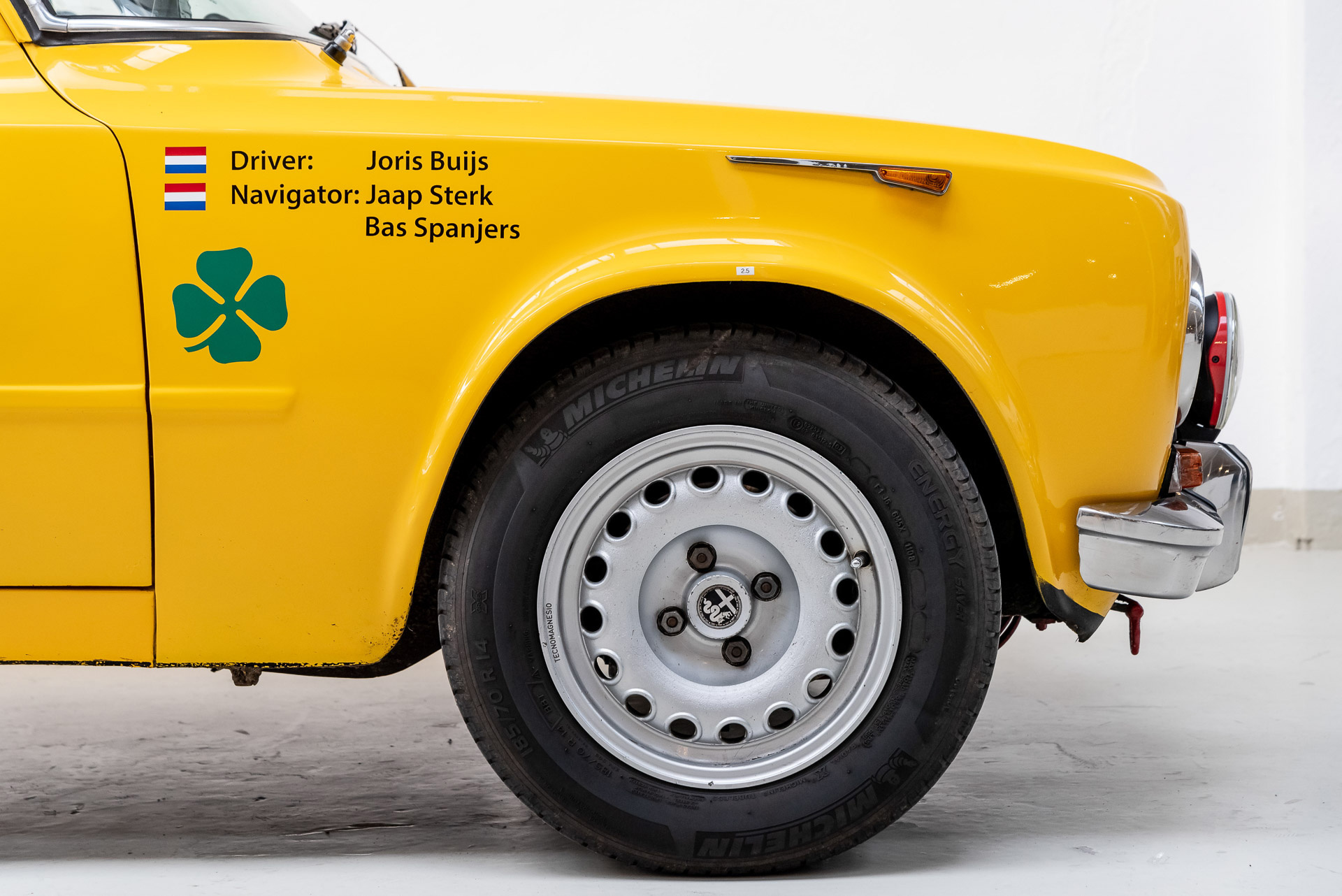 alfa_romeo_giulia_1300_geel-2435_0.jpg