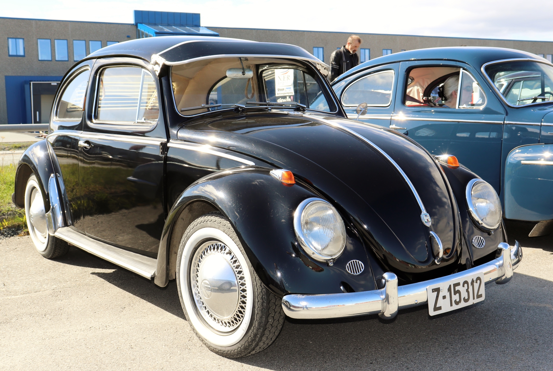 3 Volkswagen.JPG