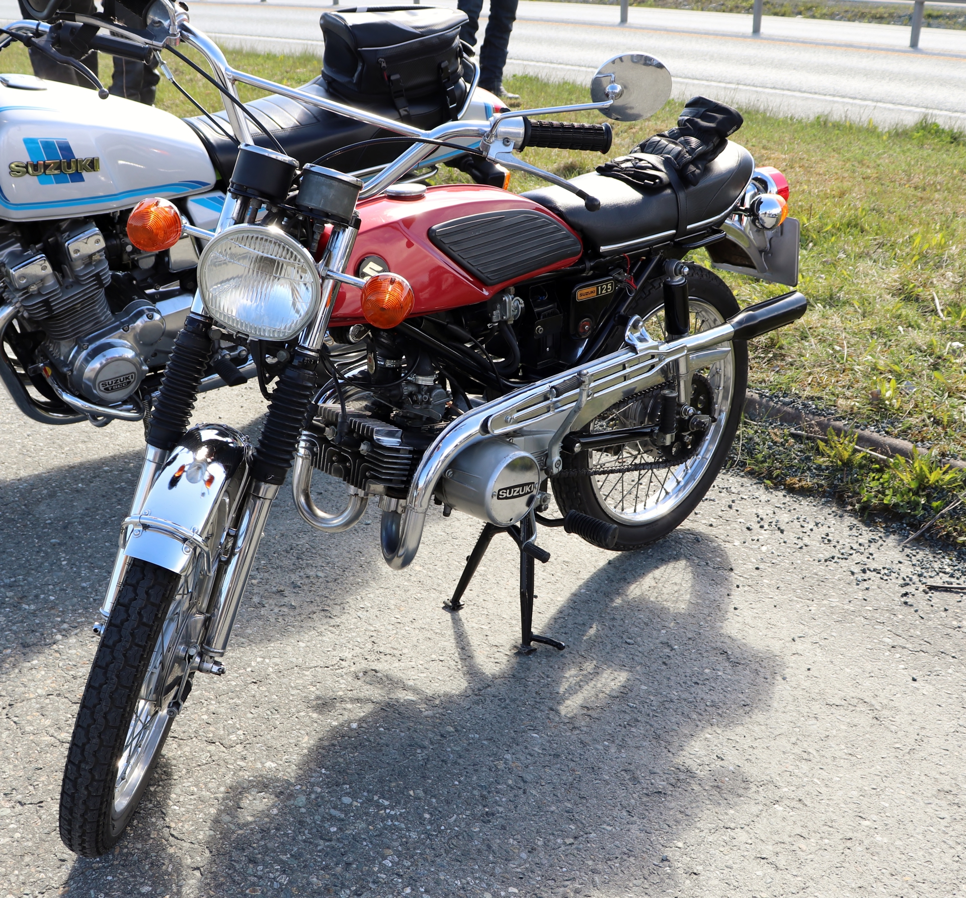 10 Suzuki 125.JPG