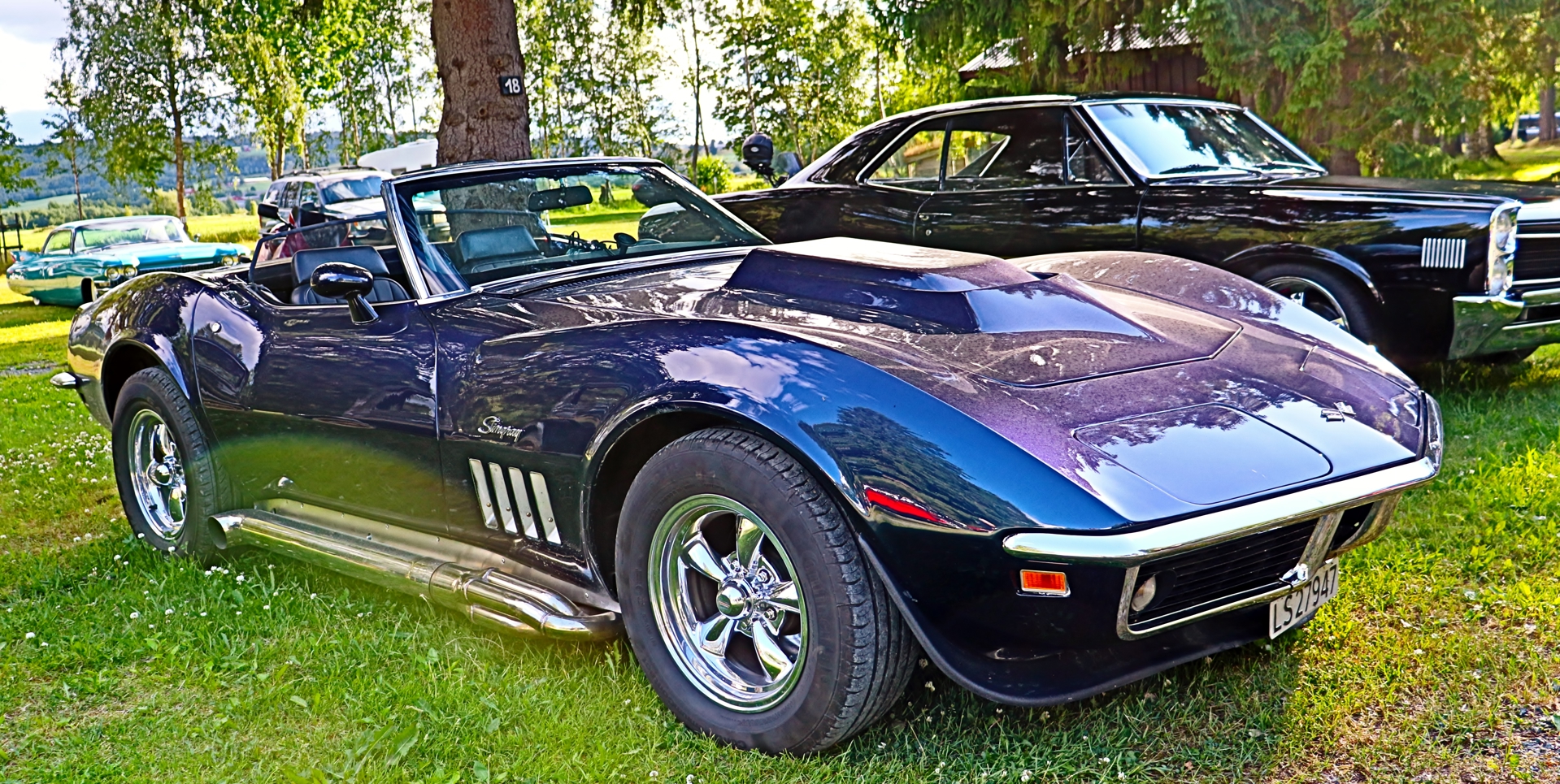 Chevrolet Corvette.JPG