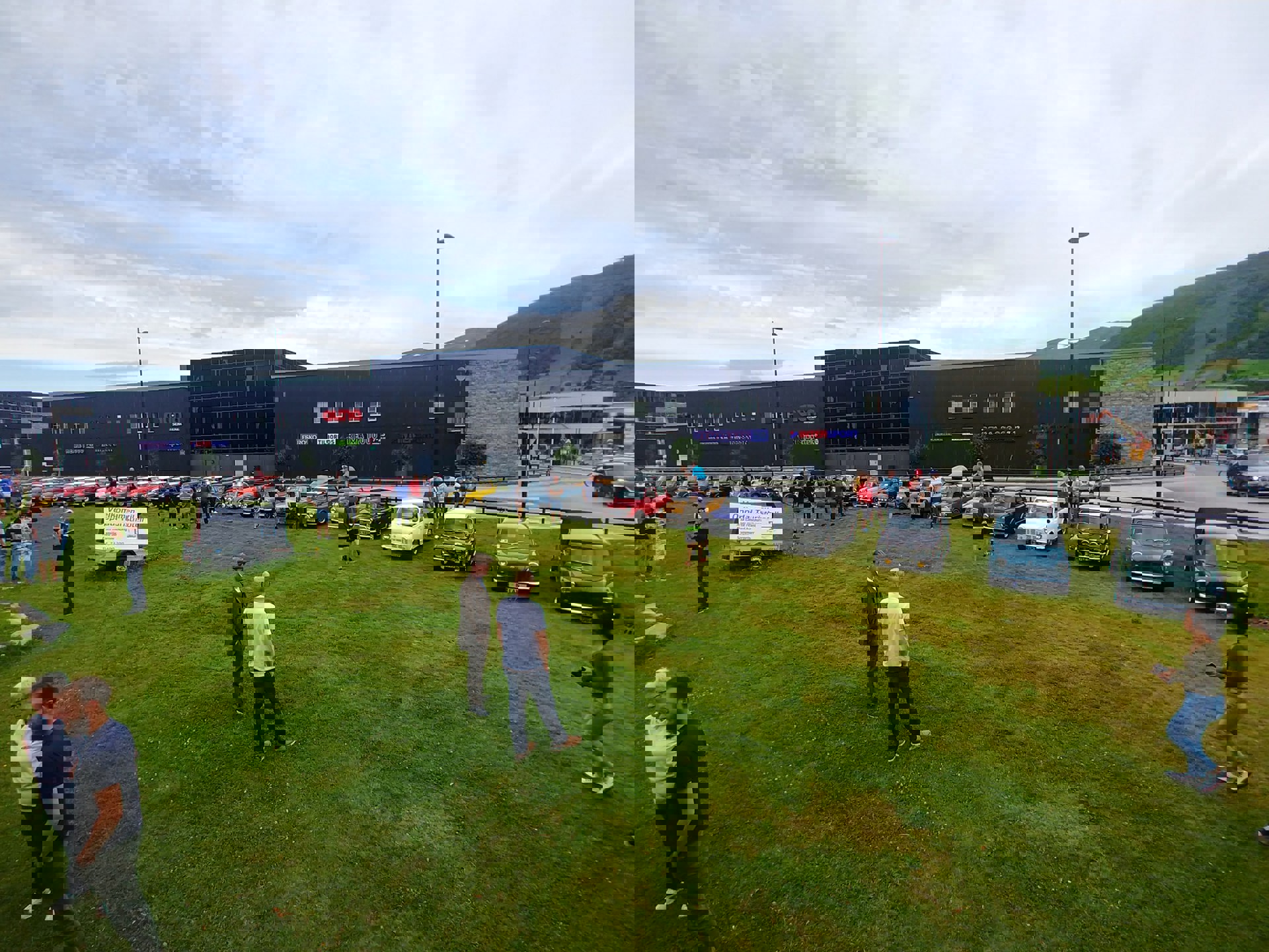 117445117_10157336532726782_3923318582880552042_o.