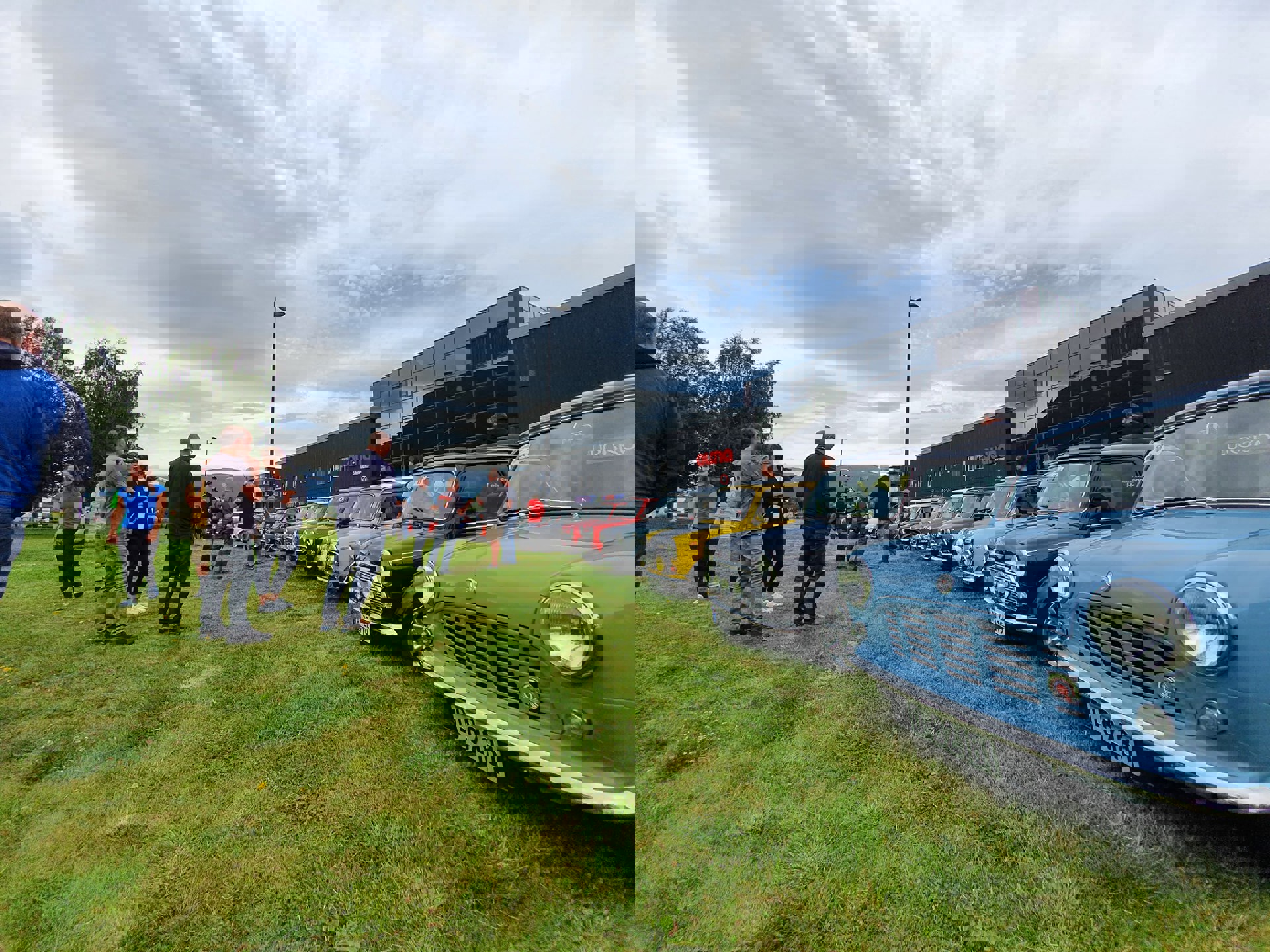 117582926_3861356773876112_2764518621965627176_o.j