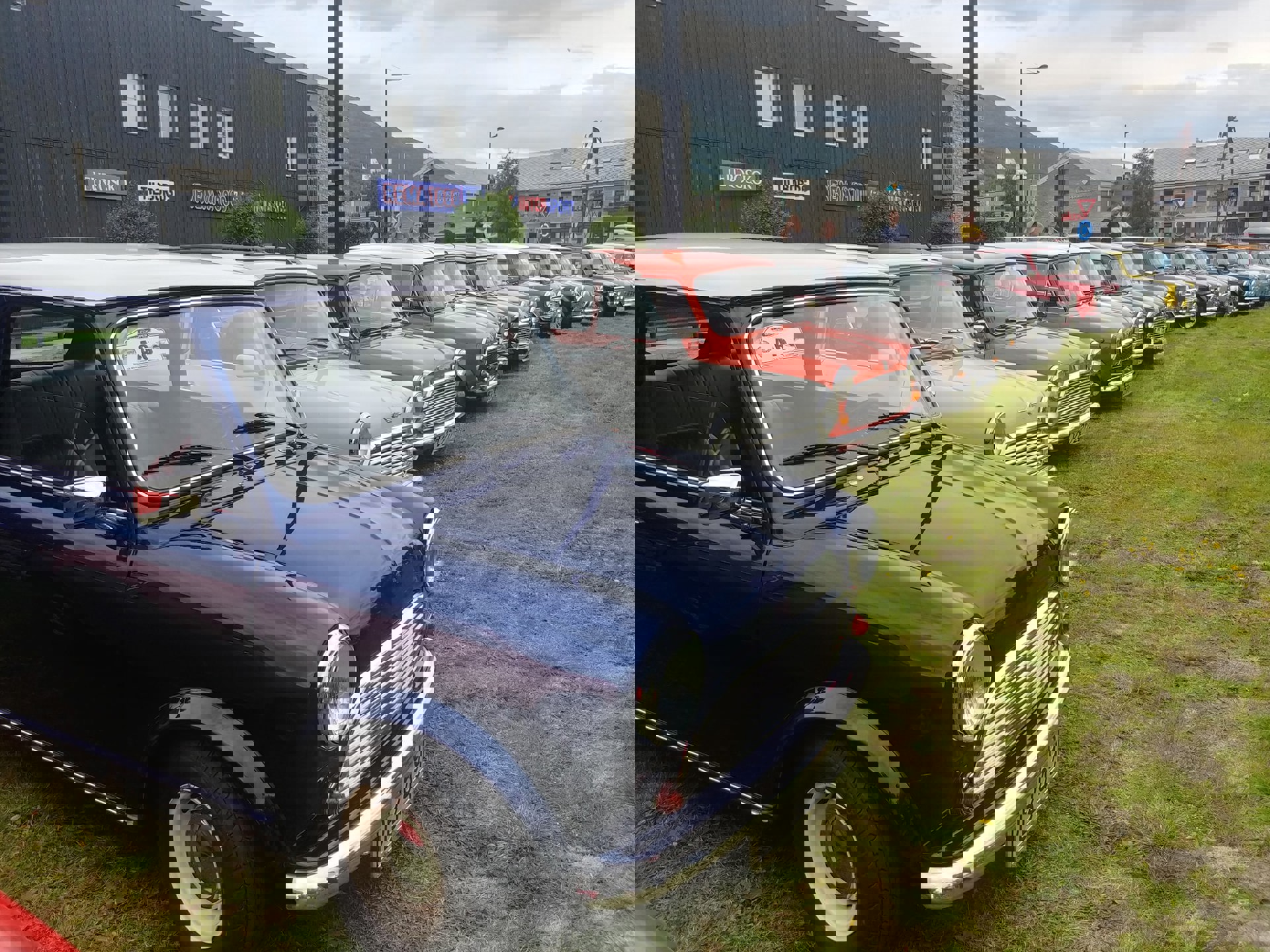 117645808_10157336530296782_1505970706607037165_o.