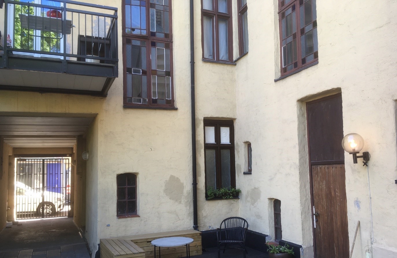 Bakgård Motzfeldtsgt 18 mai 2020-1.jpg