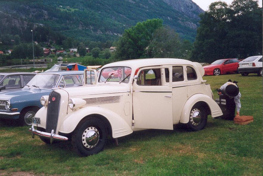 OPEL_SUPER_SIX.JPG