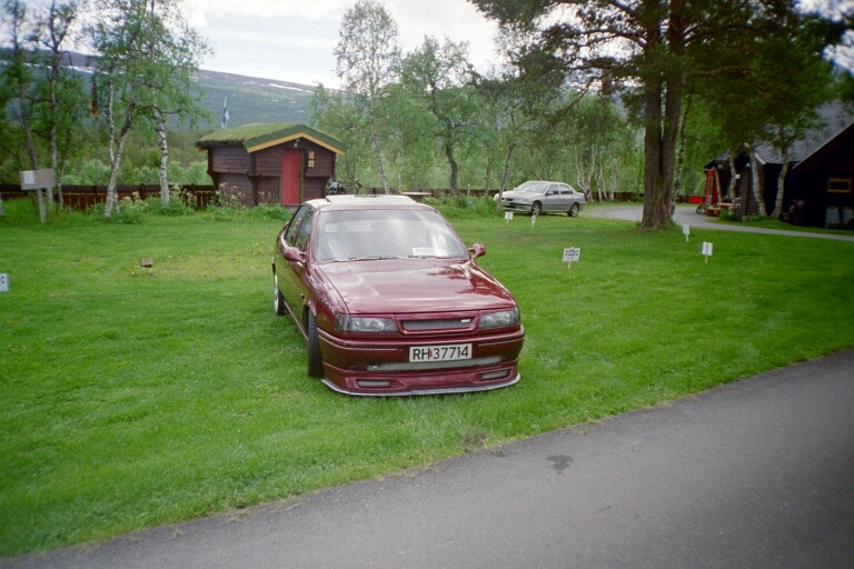 MEDIUM04.JPG